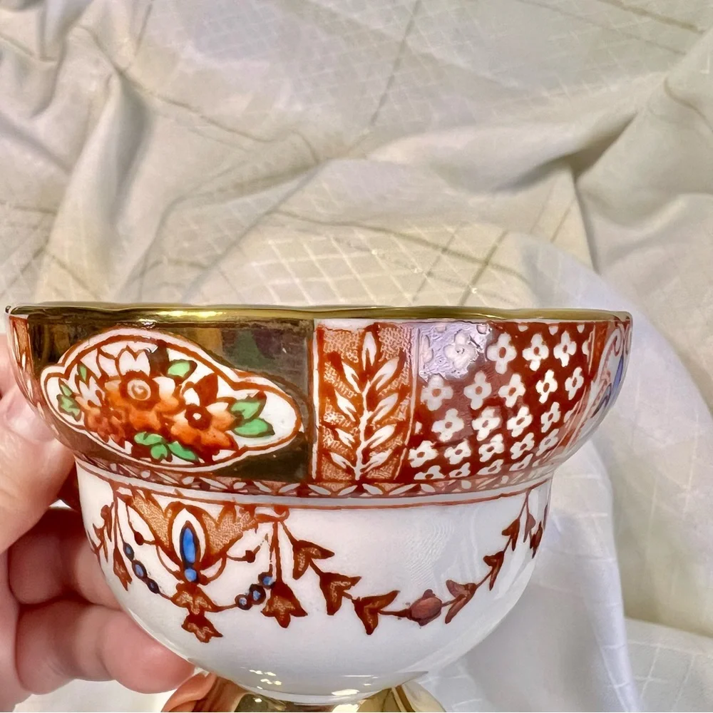 Vintage ROSINA Bone China Teacup Made in England Fleur De Lis Pattern with Gold